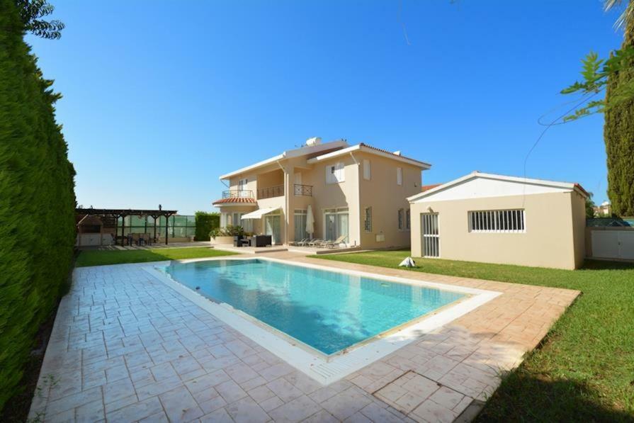 Villa Daryah Sirina Bay 普罗塔拉斯 外观 照片