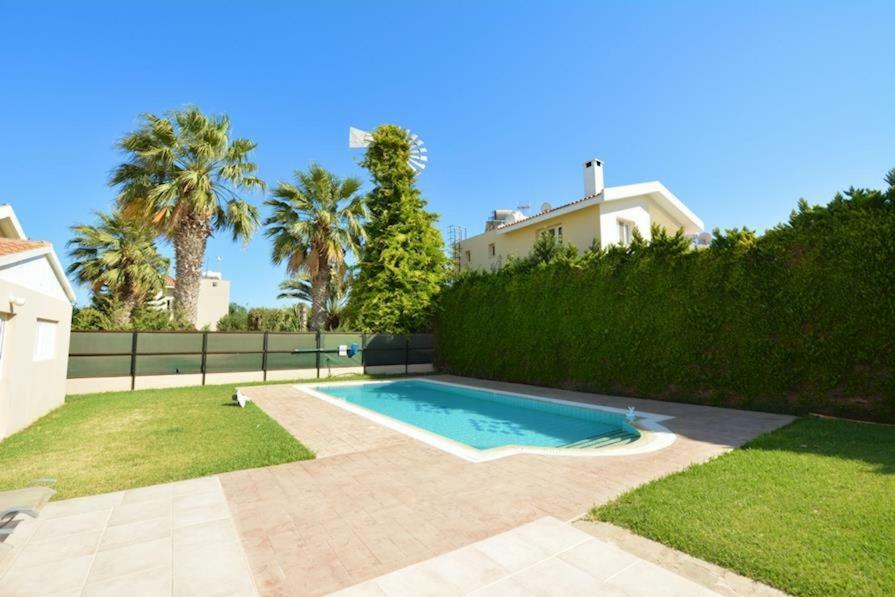 Villa Daryah Sirina Bay 普罗塔拉斯 外观 照片