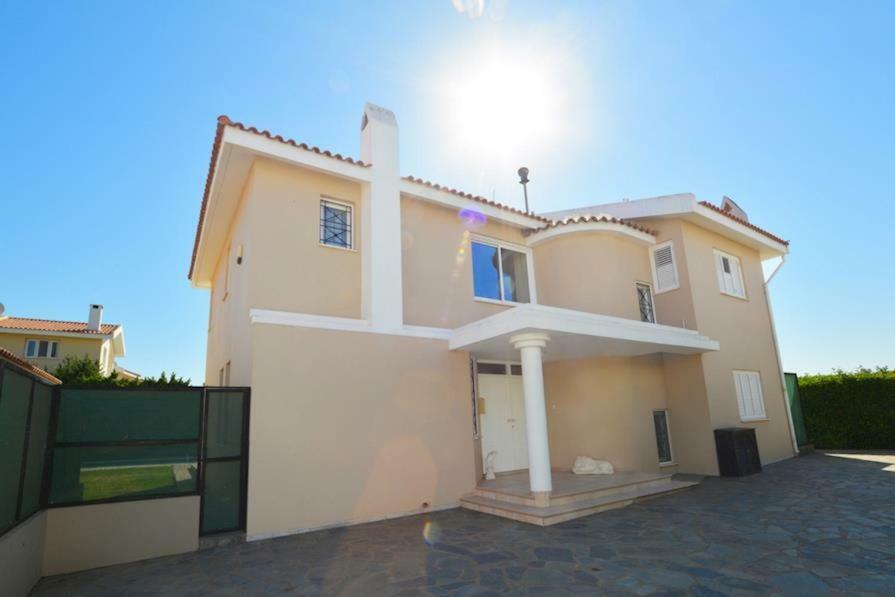 Villa Daryah Sirina Bay 普罗塔拉斯 外观 照片