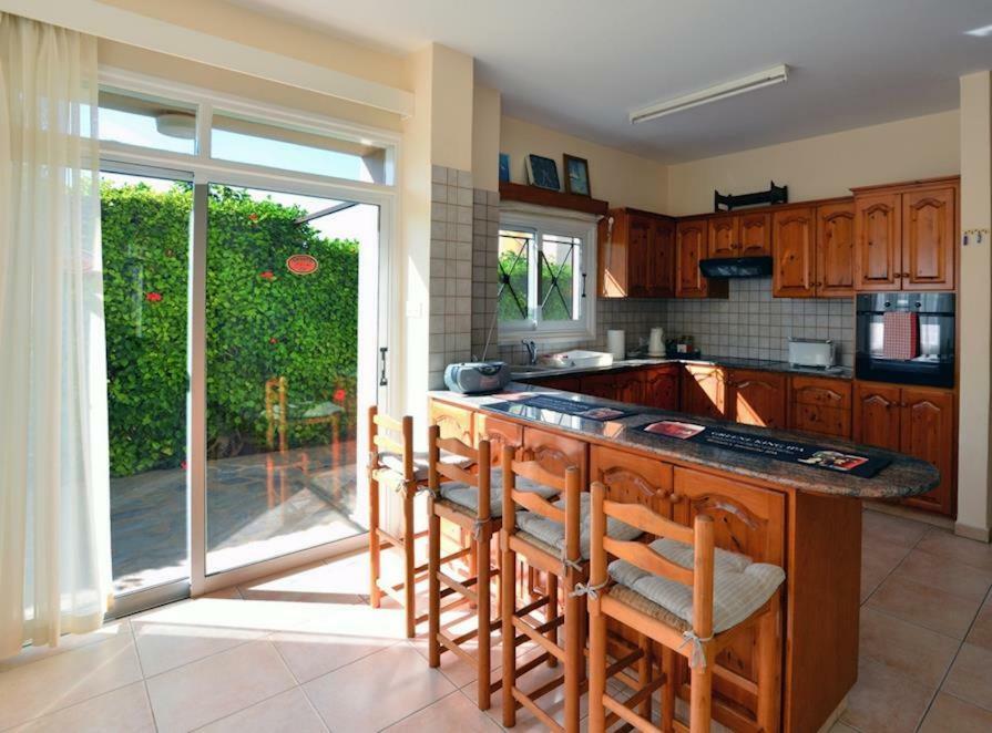 Villa Daryah Sirina Bay 普罗塔拉斯 外观 照片