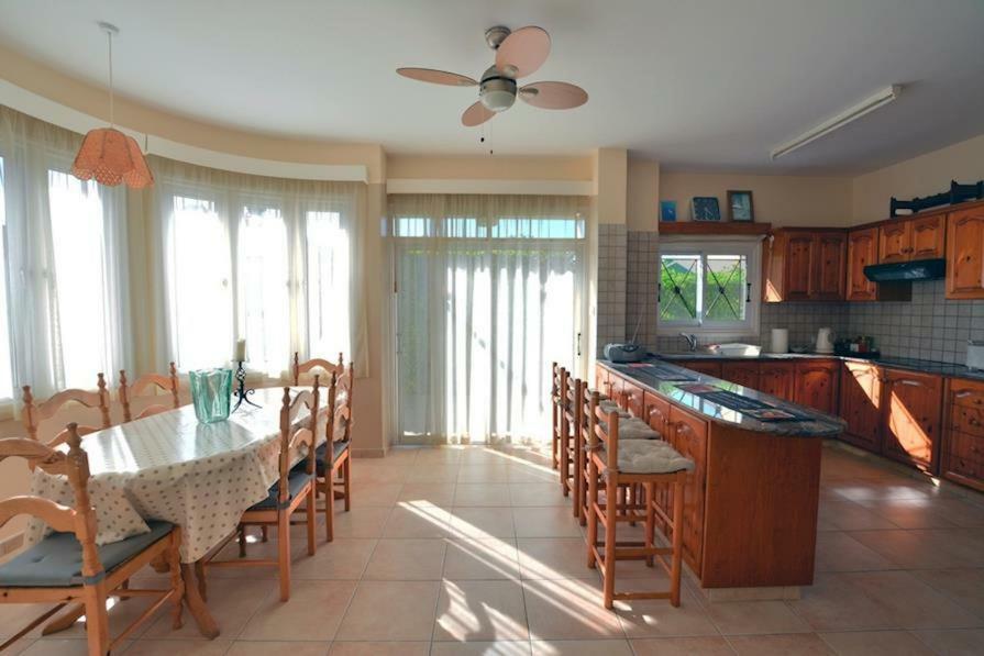 Villa Daryah Sirina Bay 普罗塔拉斯 外观 照片