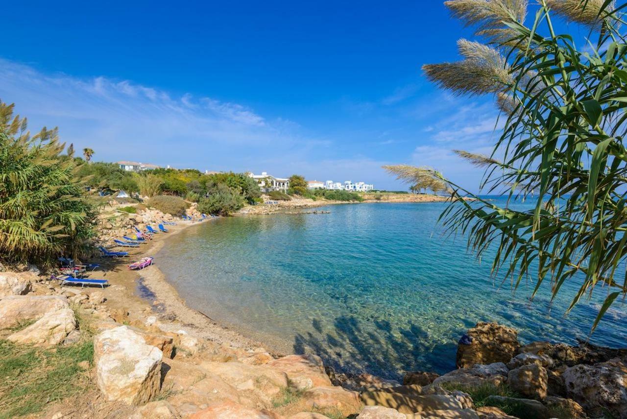 Villa Daryah Sirina Bay 普罗塔拉斯 外观 照片